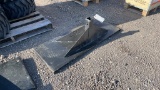 UNUSED TOMAHAWK SKID STEER TRAILER MOVER