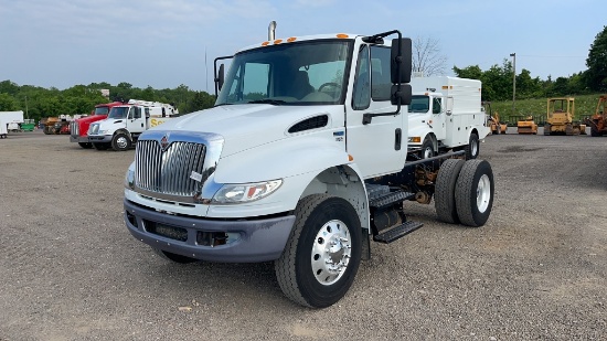 2012 INTERNATIONAL DURASTAR 4400 CAB & CHASSIS