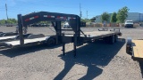 2016 BAGGETTS 25' FLATBED GOOSENECK TRAILER