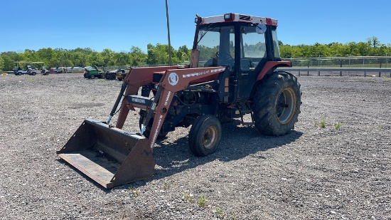 CASE INTERNATIONAL 885 TRACTOR 2WD