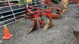 MASSEY FERGUSON 2 BOTTOM PLOW