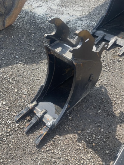 12" BLUE DIAMOND EXCAVATOR BUCKET