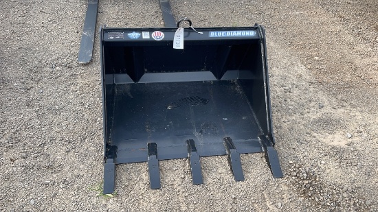 BLUE DIAMOND 36" MINI SKID STEER TOOTH BUCKET