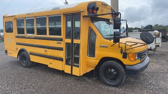 2008 FORD E-450 SCHOOL BUS