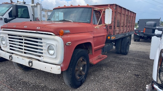 1972 FORD 600 TRUCK