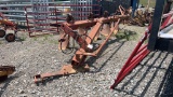 I.H. 720 5 BOTTOM SEMI MOUNT TURNING PLOW