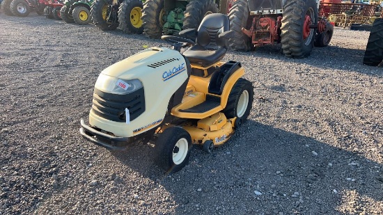 CUB CADET GT2550 RIDING MOWER
