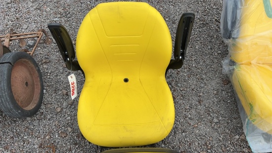 JOHN DEERE SEAT