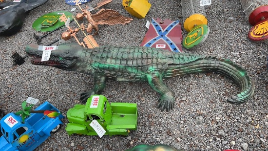 METAL CAST ALLIGATOR