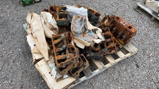 PALLET OF TRUCK PARTS