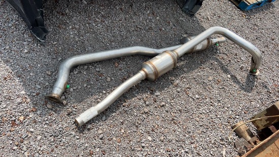 QTY 2) CHEVY TRUCK EXHAUST PIPE