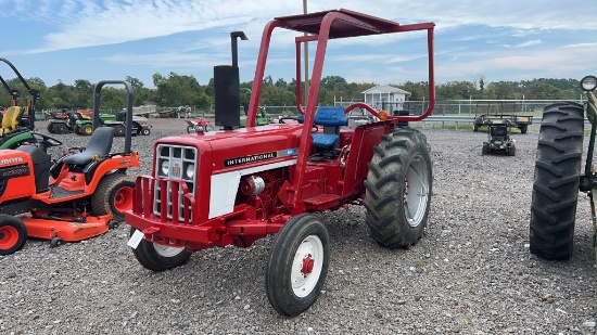 INTERNATIONAL 464 TRACTOR