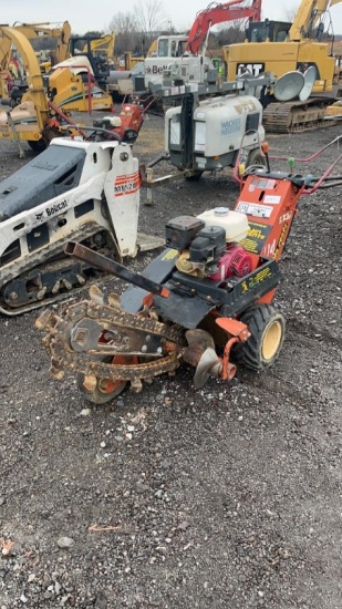 DITCH WITCH 1030 TRENCHER