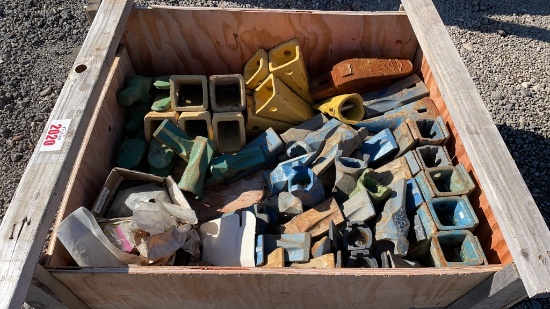 PALLET OF BUCKET TEETH