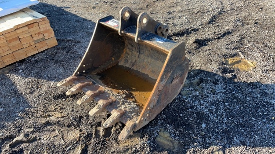 36" BUCKET FOR TAKUCHI EXCAVATOR