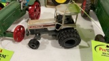 FIELD BOSS SILVER TRACTOR 185 1ST EDITION