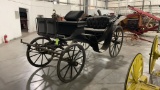 HORSE DRAWN BUGGY CARRIAGE