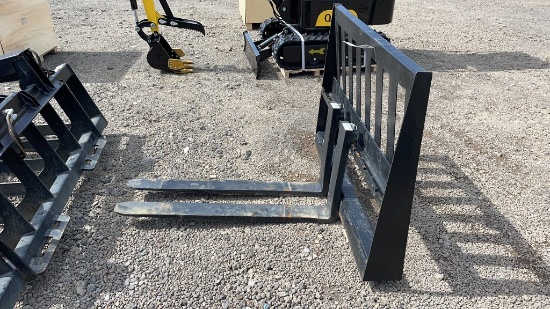 UNUSED 45" SKID STEER PALLET FORKS