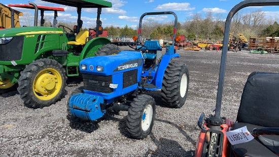 NEW HOLLAND TC30 TRACTOR