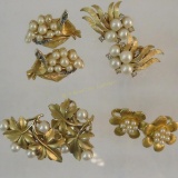4 pairs of Vintage signed Trifari clip on earrings