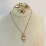 Vintage gold tone and pearl jewelry