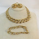 Signed Napier Gold Tone chain jewelry