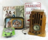 LE Crosley Radio & Cassette Player, Tin Signs