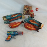 2 Tin Magic Fish, Space Gun, windup Santa