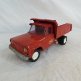 Vintage small red Tonka dump truck dump works