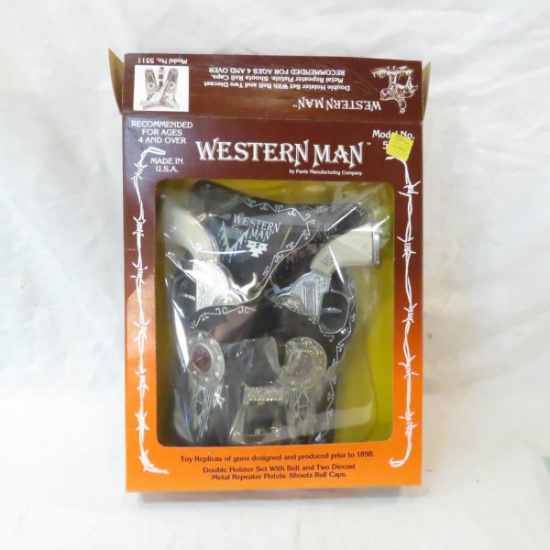 Western Man No. 5511 Cap Guns & Holsters In Box