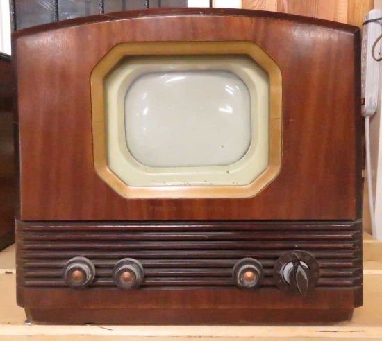 Philco television Model 50 - 702 no cord untested