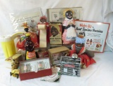 Vintage Aunt Jemima & other syrup Collectibles