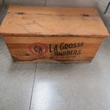 LaCrosse rubbers large wood box with hinged lid