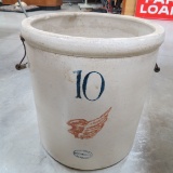 10 gallon Red Wing crock large wing