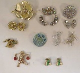 Vintage jewelry with Karu & Weiss sets