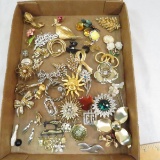 Vintage brooches, some signed- Sarah Coventry