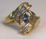 14k Gold ring with Blue & white Diamonds 5.84g