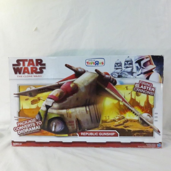 Star Wars the Clone Wars Republic Gunship NIB