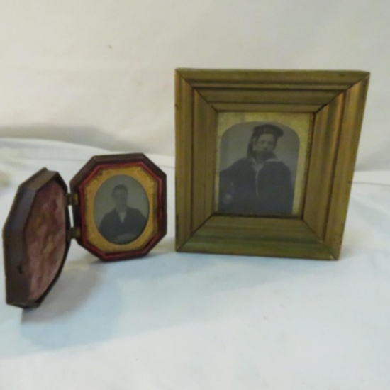 2 Antique Photos 1 In Antique Case