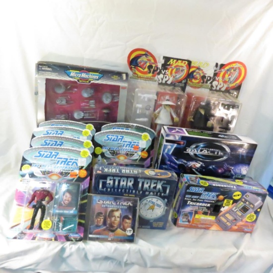 Star Trek, Battlestar Galactica, Mad action figure