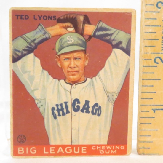 1933 Goudey Ted Lyons Baseball Card