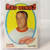1971 - 72 Gordie Howe Topps hockey card