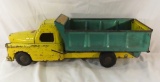 Vintage Structo hydraulic operated dump truck
