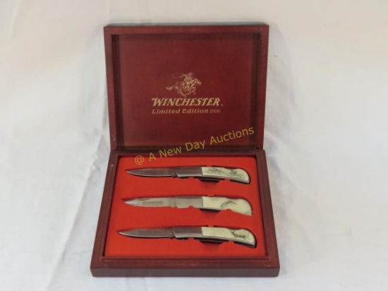 Winchester LE 3 pocket knife set in wood case