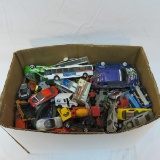 Box of Hot Wheels, Matchbox and other diecast
