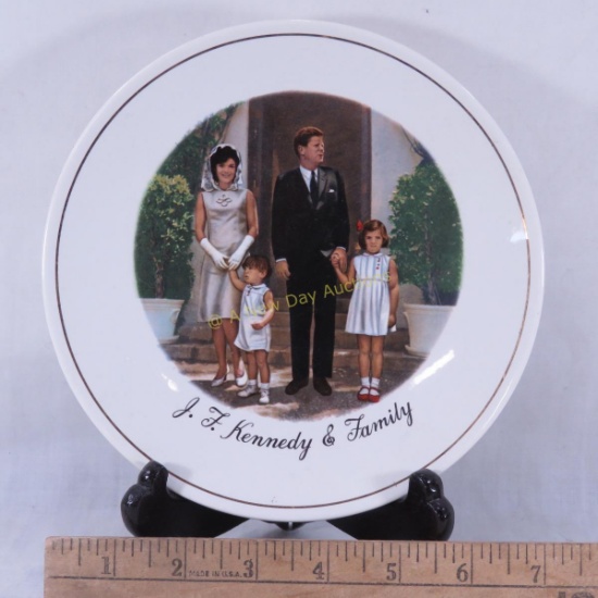 J F Kennedy & Family Portrait Plate