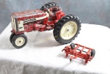 Vintage Farmall IH #404 Tractor 8