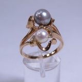 14kt Yellow Gold Ring with White & Black Pearls