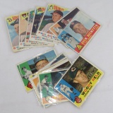 16 1960 Topps Baseball Cards