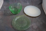 Vaseline Uranium Glass Bowl & 9.5
